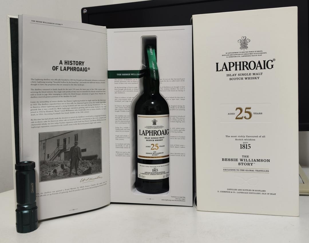 拉弗格25年书册