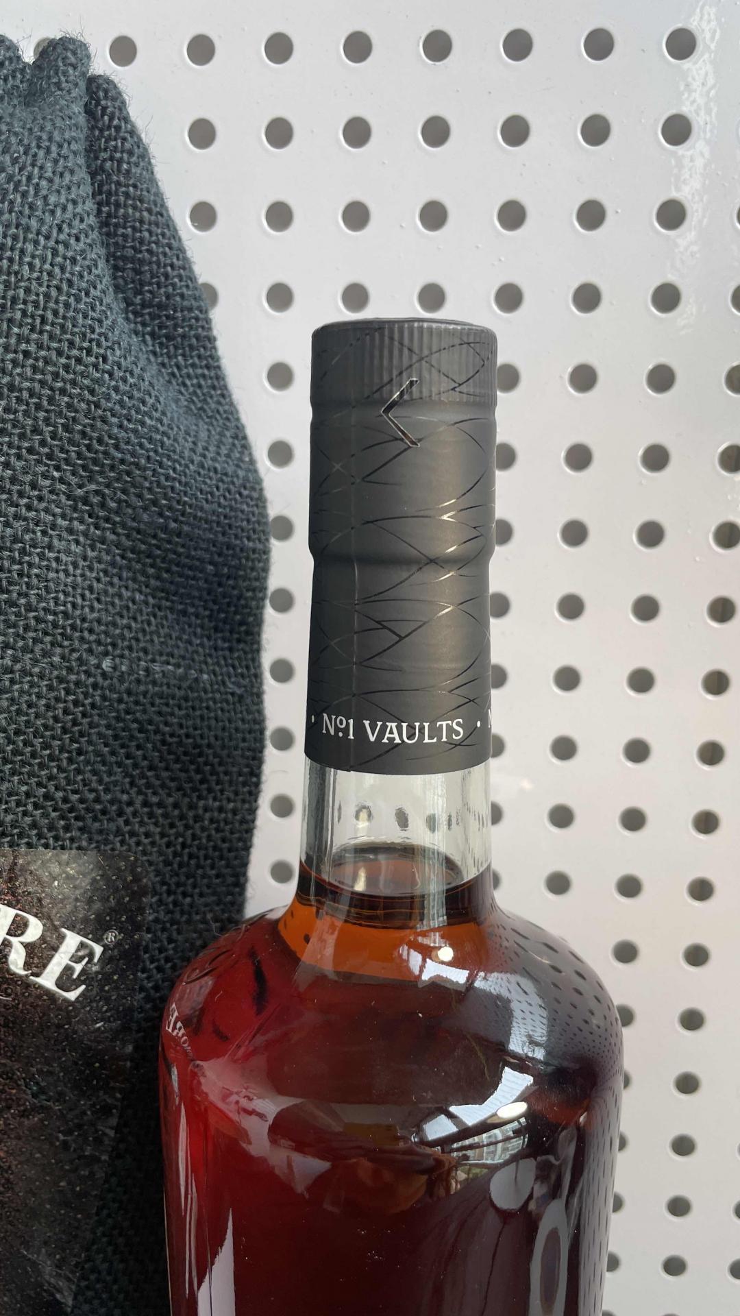 波摩19年 酒厂限定 手工瓶 桶号593 px雪莉单桶 2005-2024装瓶 酒色非常漂亮 值得收藏与品鉴