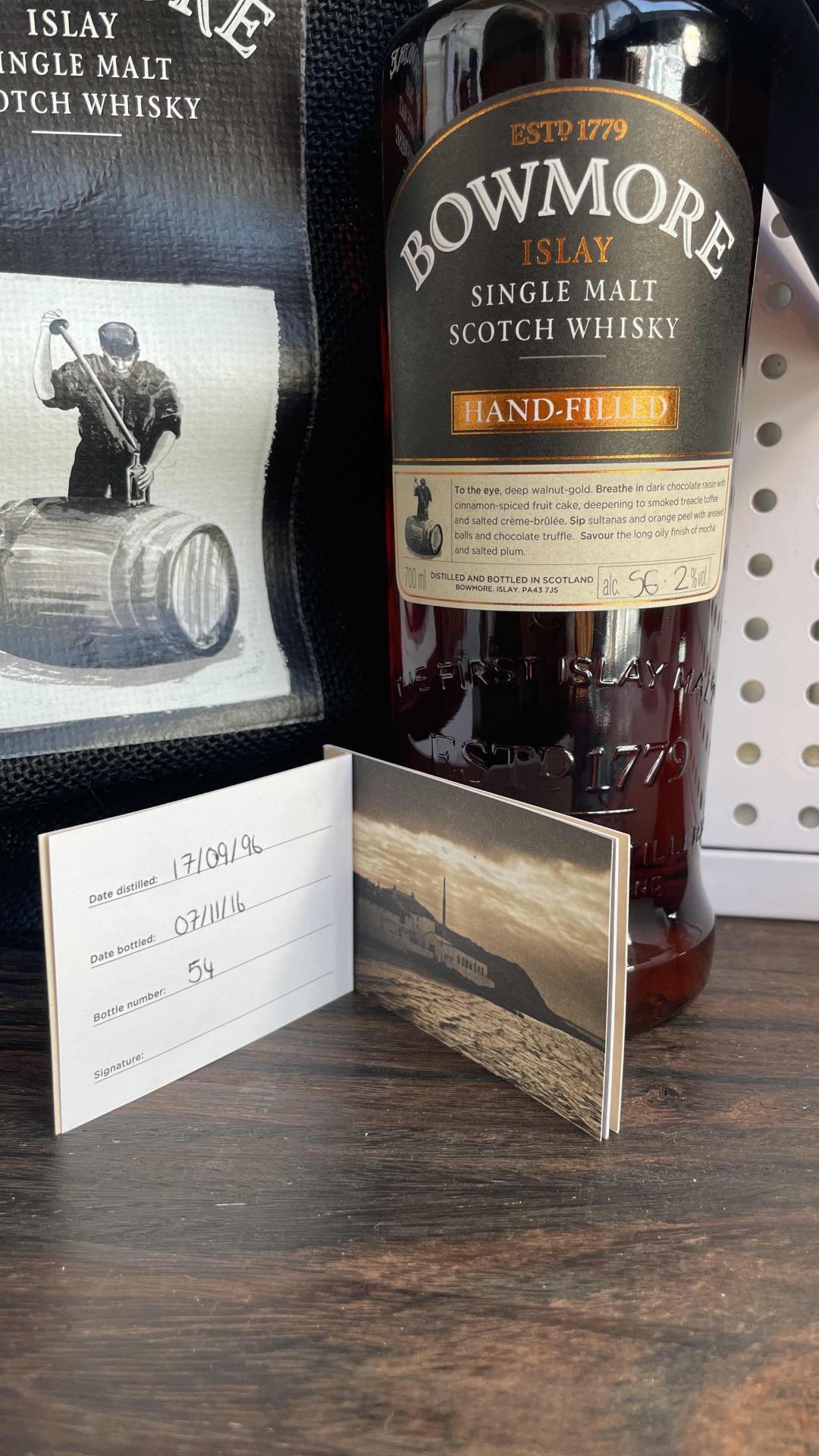 波摩 20年oloroso雪莉桶 手工装瓶 酒厂限定 wb权威酒评网 106人投票 评出高分90.64分 欧洲价格都过8千 现货好价