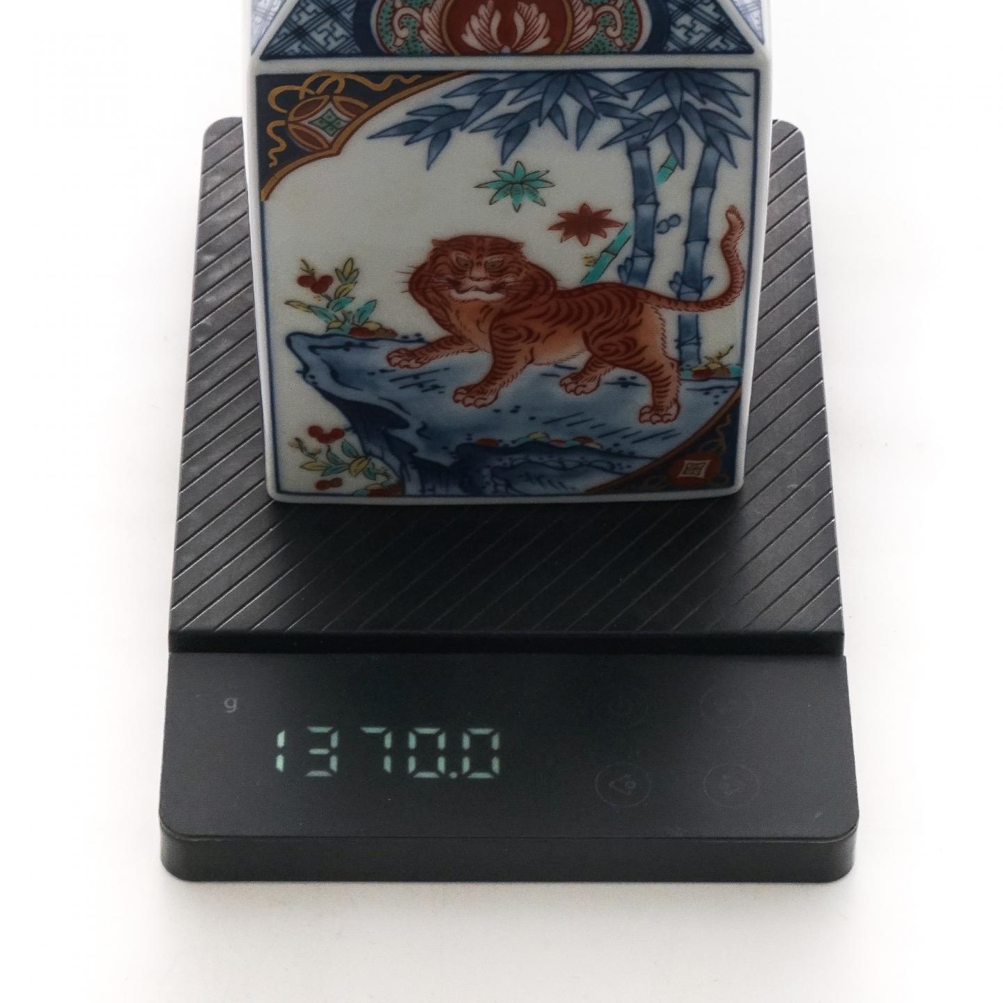 三得利 染锦松竹梅寅文角型瓶 金花标 有田烧 600ml