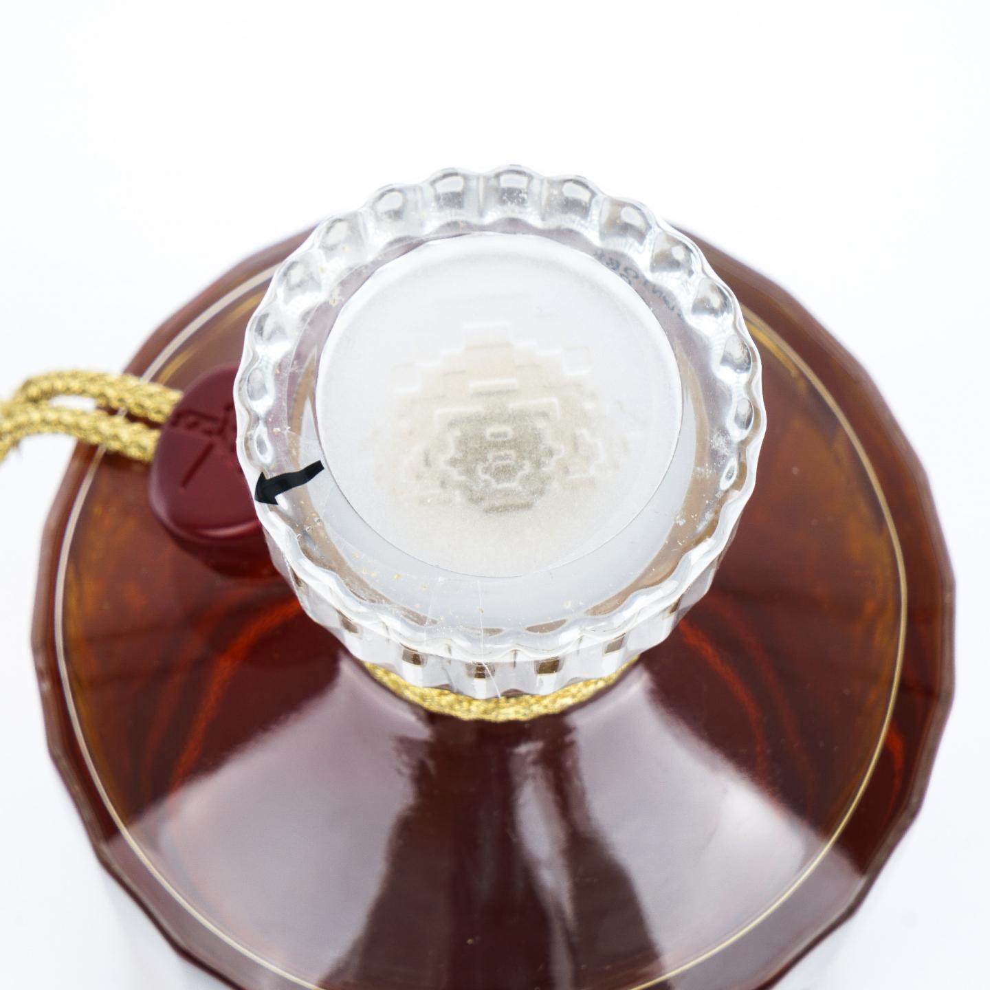 响 金花标 深红挂件 750ml