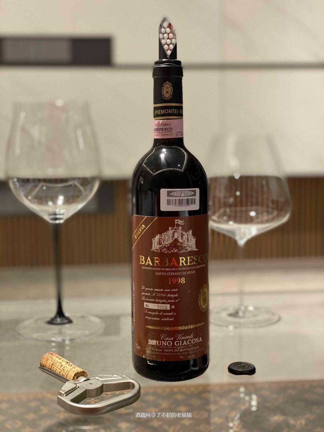 Giacosa的铁杆粉丝应该都认识这瓶酒，已经处于巅峰期了，…