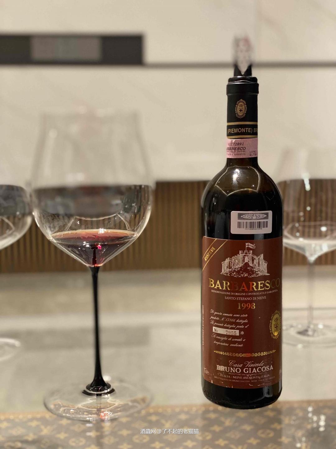 Giacosa的铁杆粉丝应该都认识这瓶酒，已经处于巅峰期了，…
