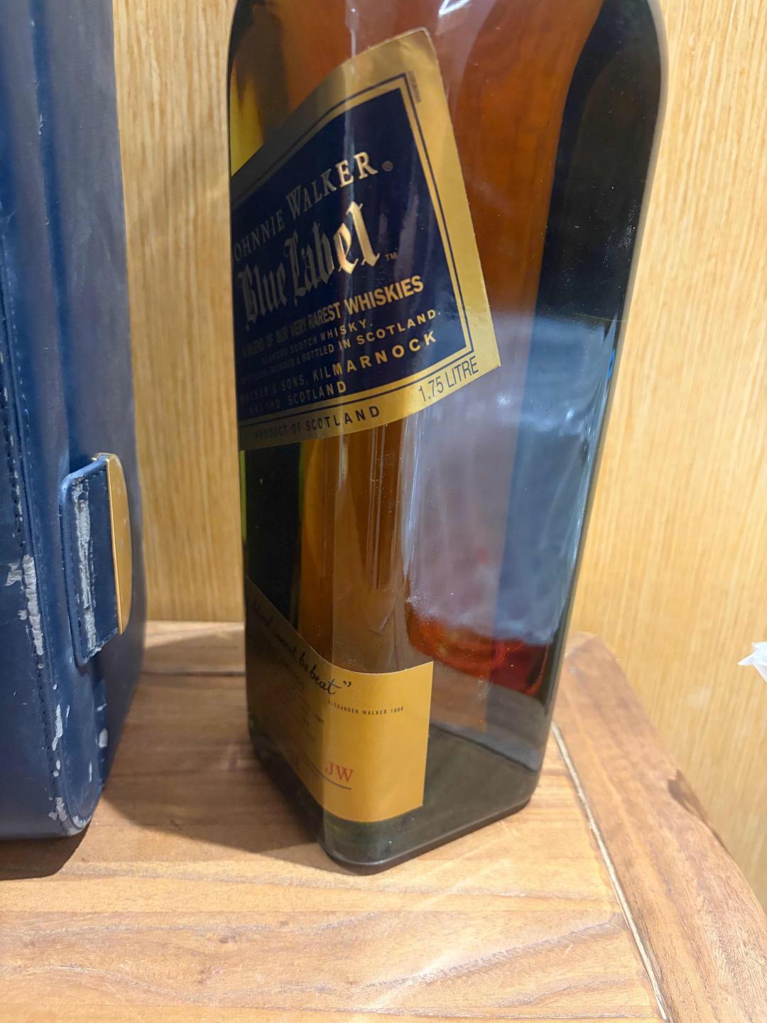 尊尼获加蓝牌旧版 1.75L