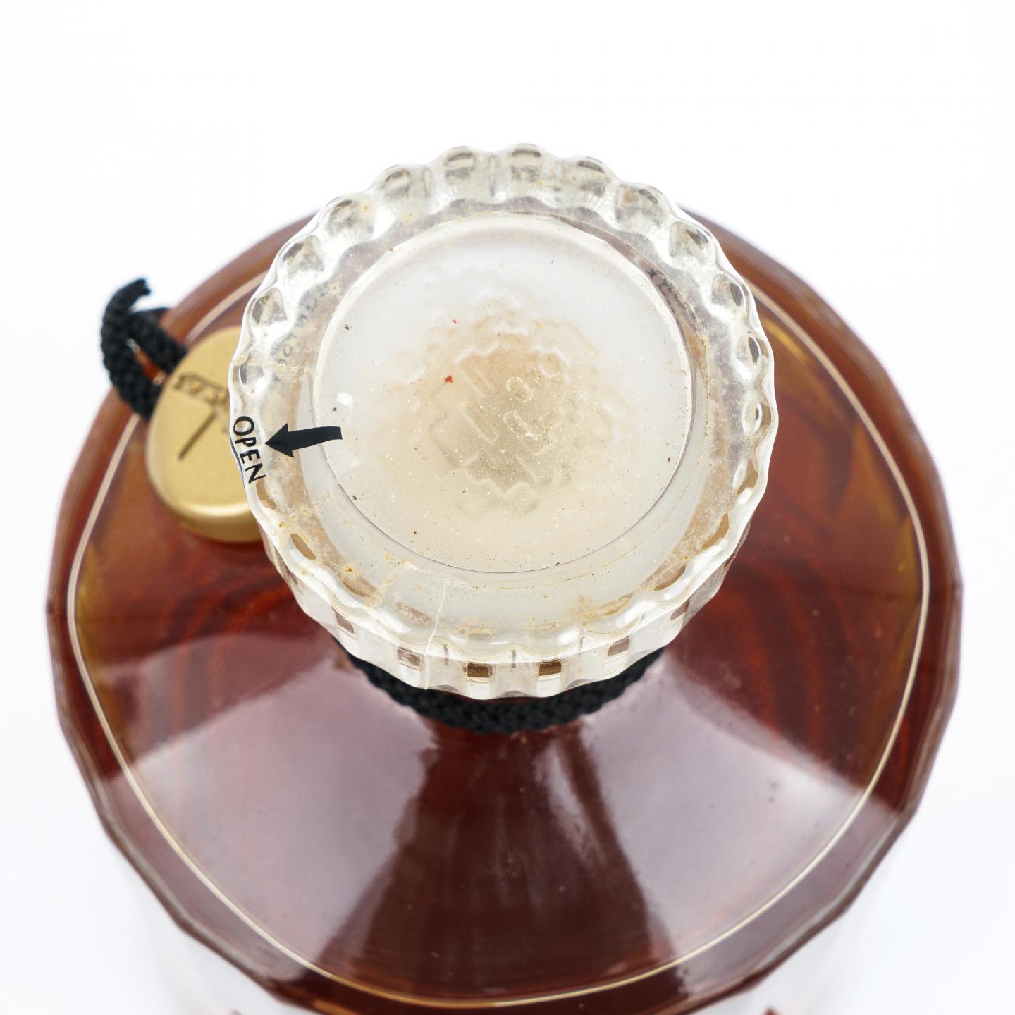 响 金花标 金挂件 700ML