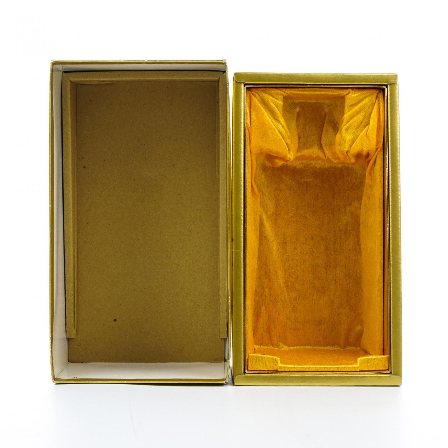 响 金花标 金挂件 700ML