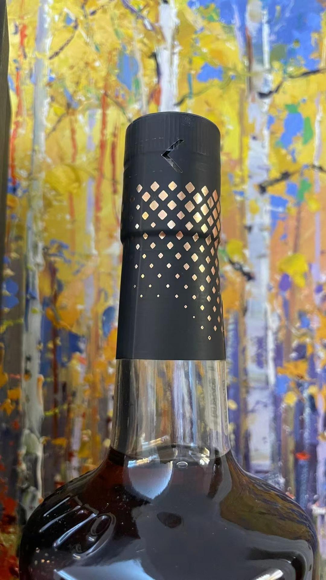 波摩 21年 阿斯顿马丁合作 限量版 酒质 包装华丽 送人自用 体面过人 值得收藏与品鉴 到付