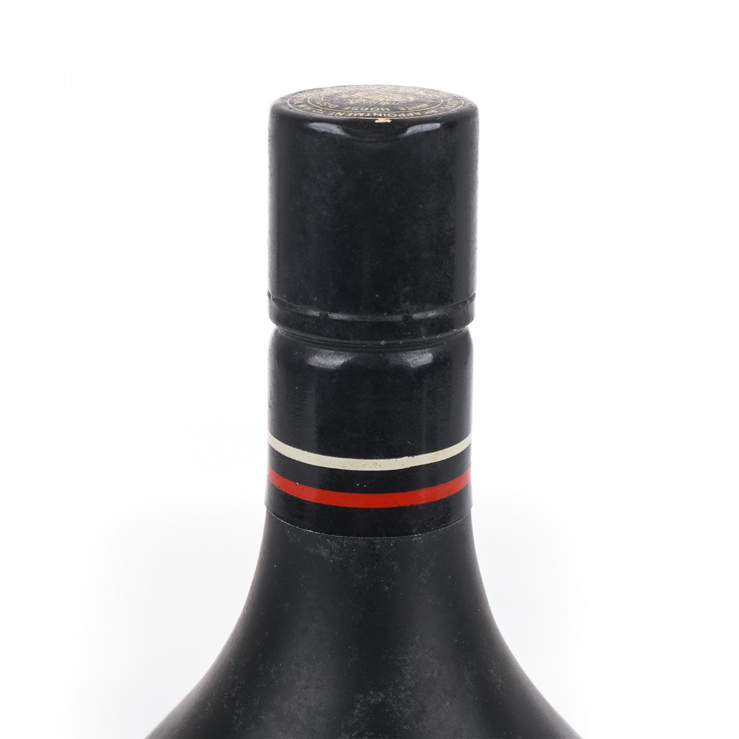 White Horse 白马 12年 1980s 特级 黑瓷瓶 750ml 43%