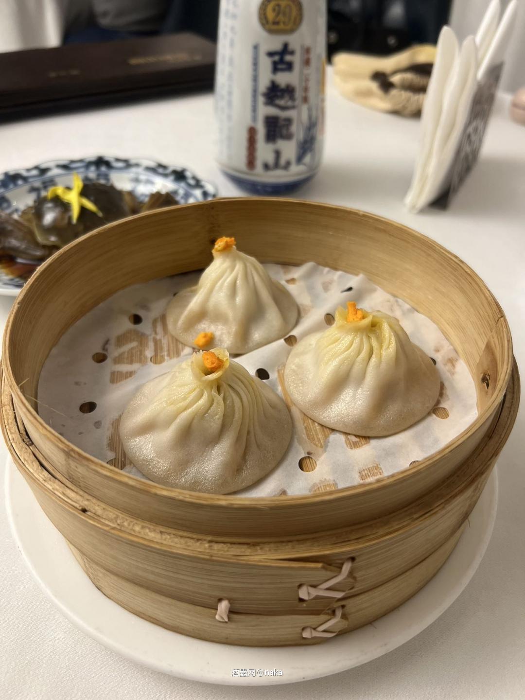 古越龙山20年配成隆行的蟹宴