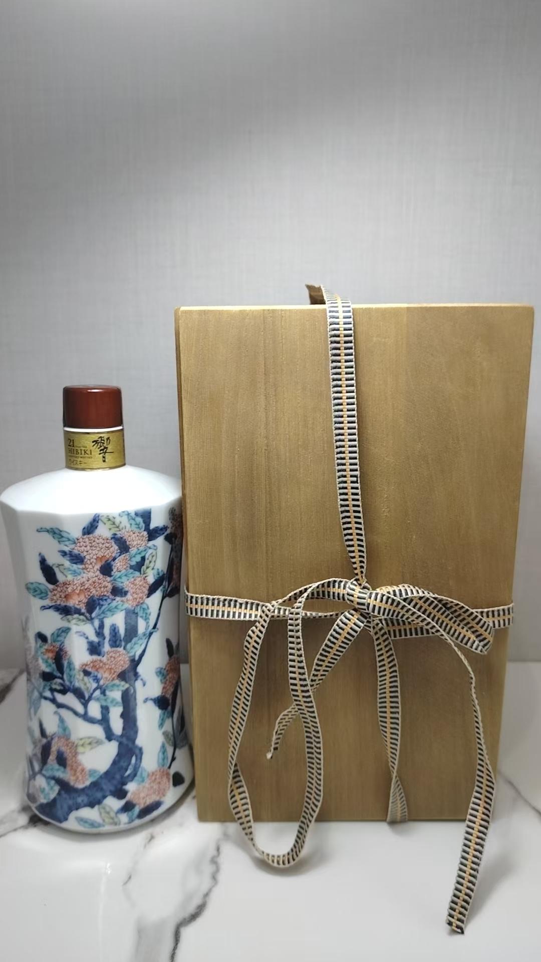 响21年 有田烧 彩绘栗子树文十二角瓶