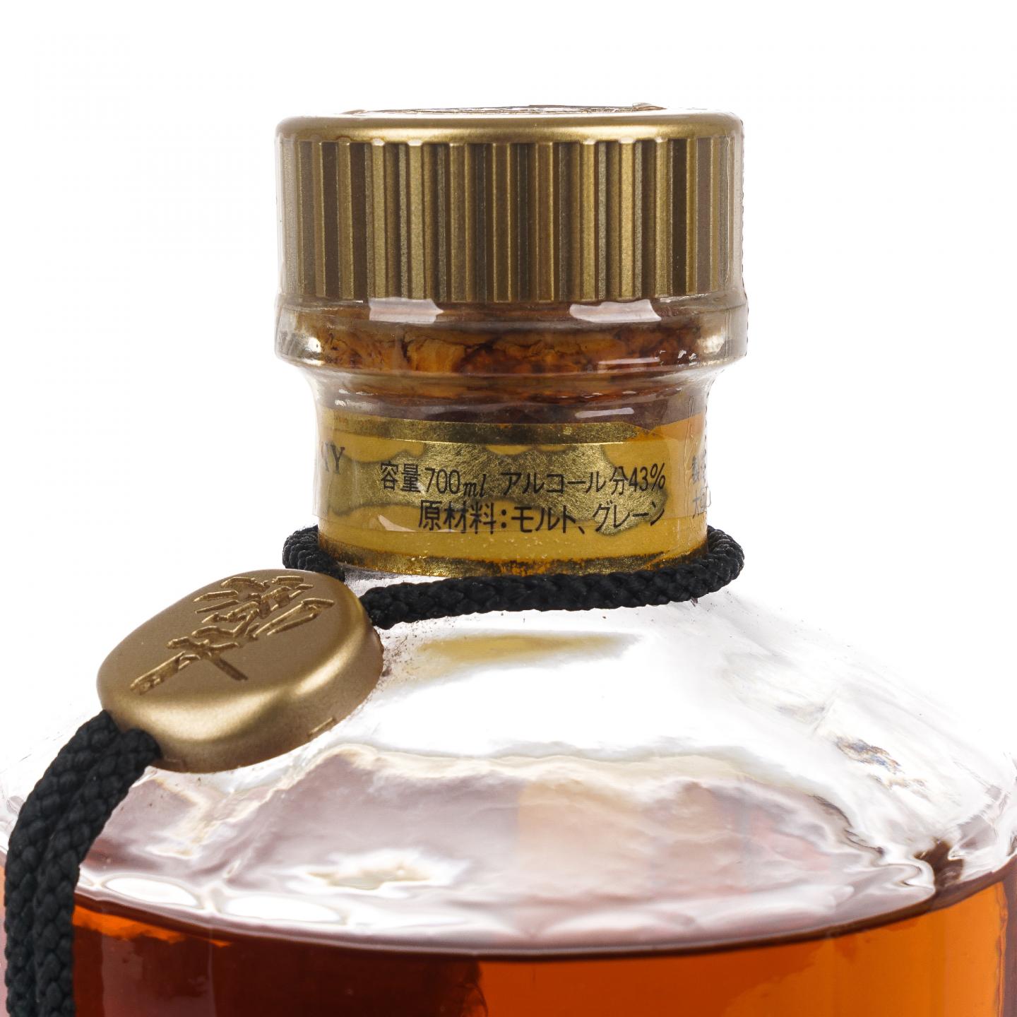 响 金花标 金挂件 700ML