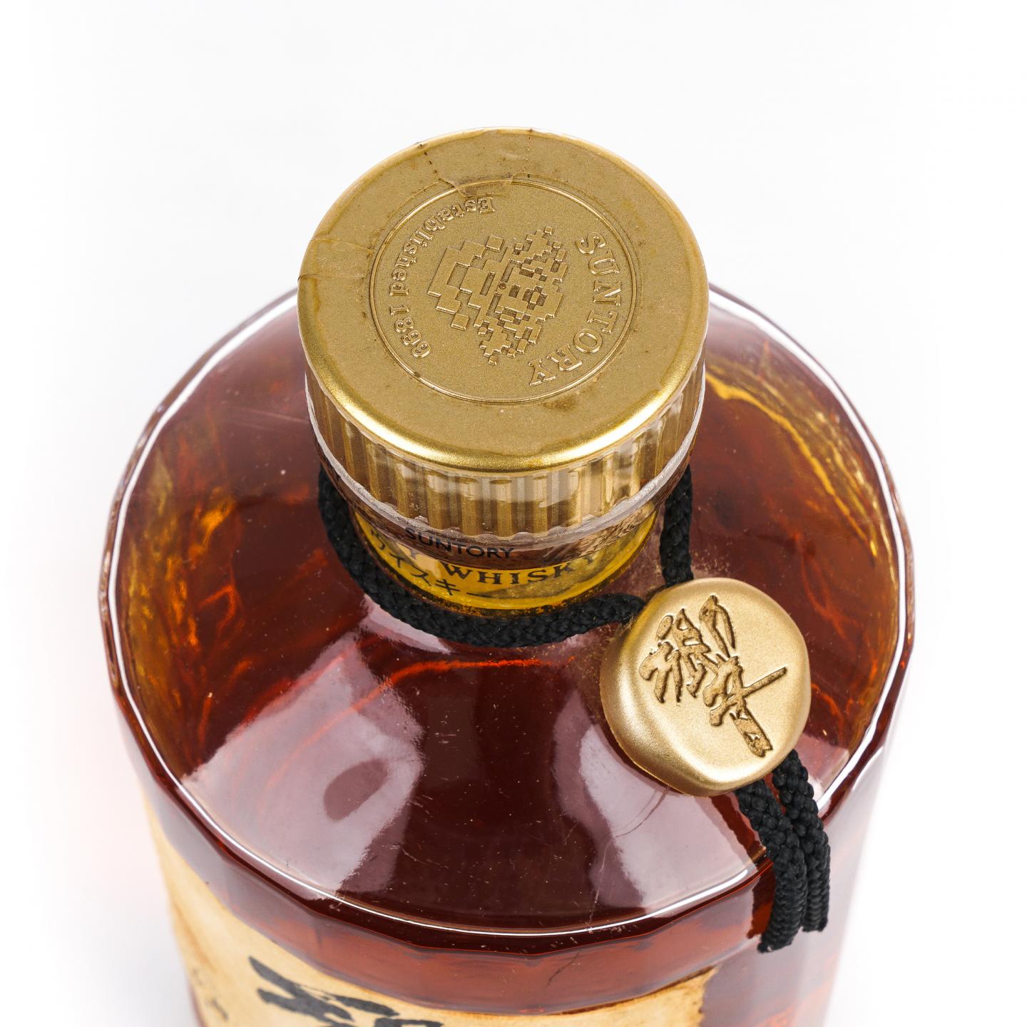 响 金花标 金挂件 700ML