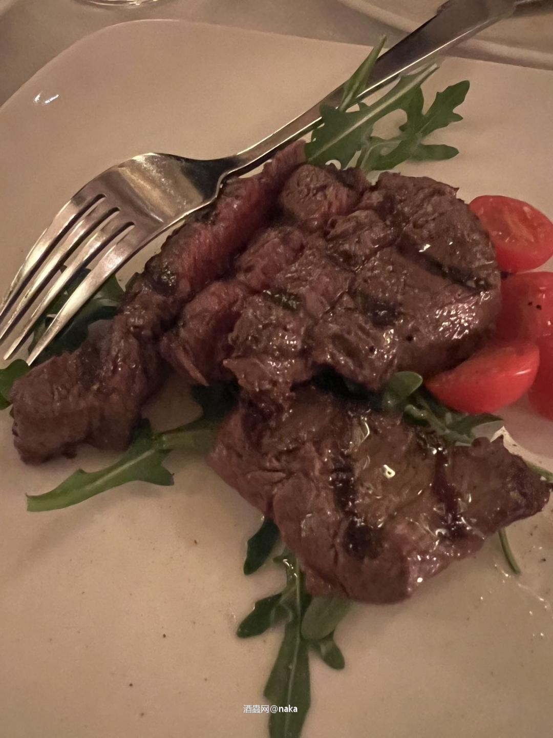 在酒虫网买的香槟 黑中白 非常好喝