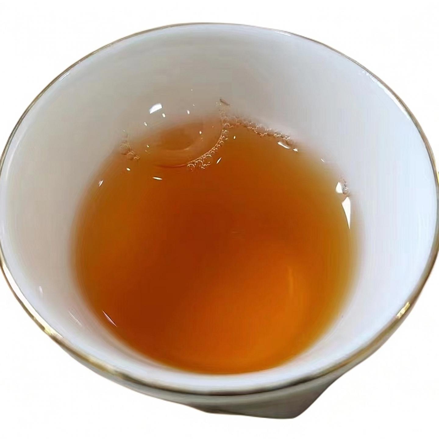 2000年 勐海茶厂出品 陆游一首诗 一饼*357克