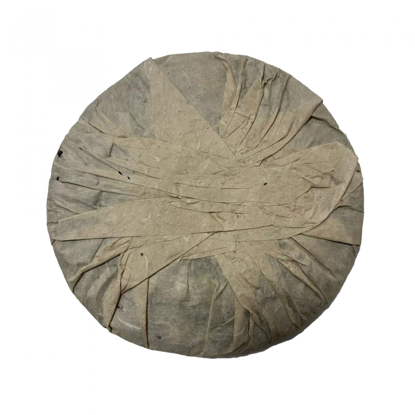 1999年 黑票厚纸易武绿大树 一饼*357克