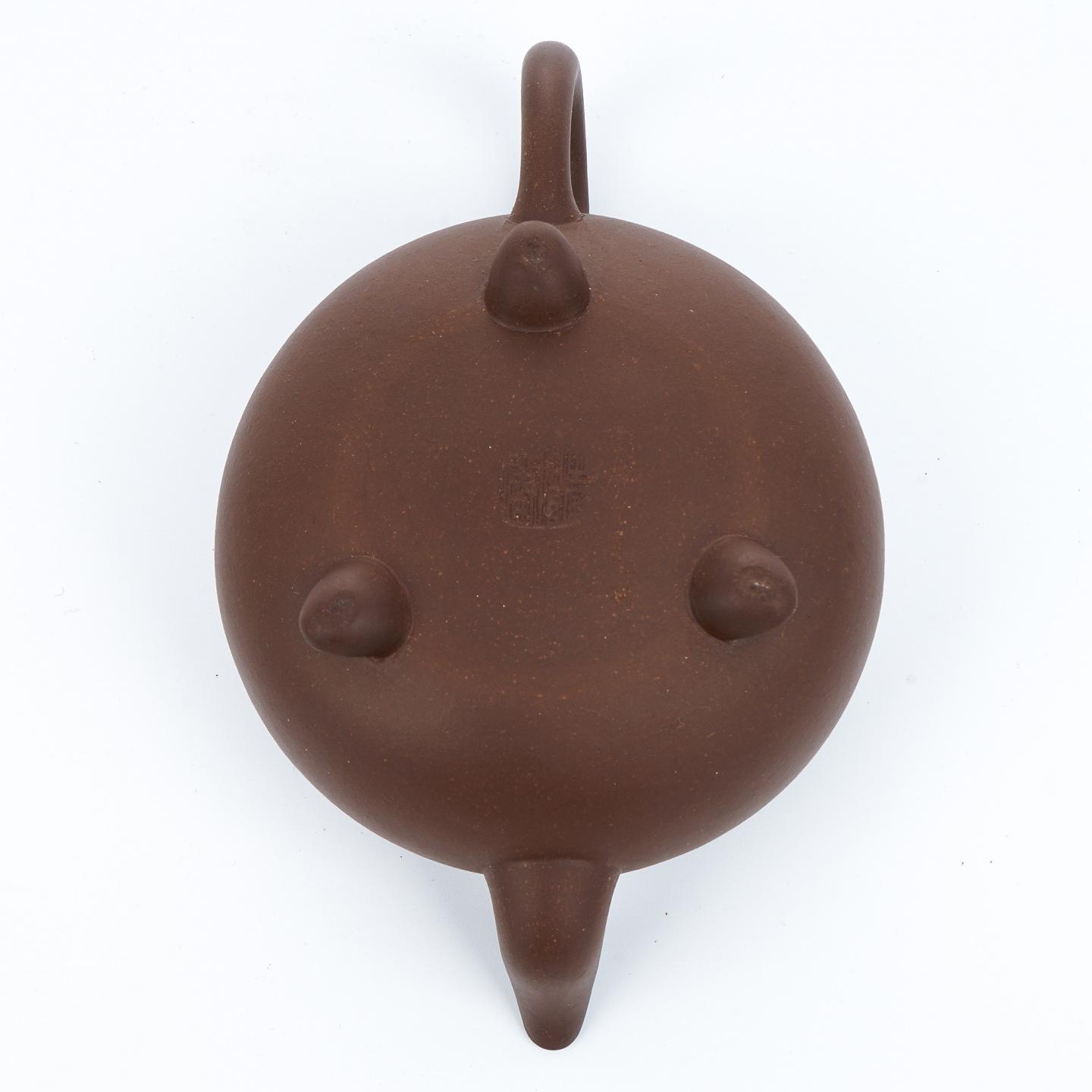 任陶渊 三足鼎炉壶 紫砂壶 约90年代 约360cc 约高92mm