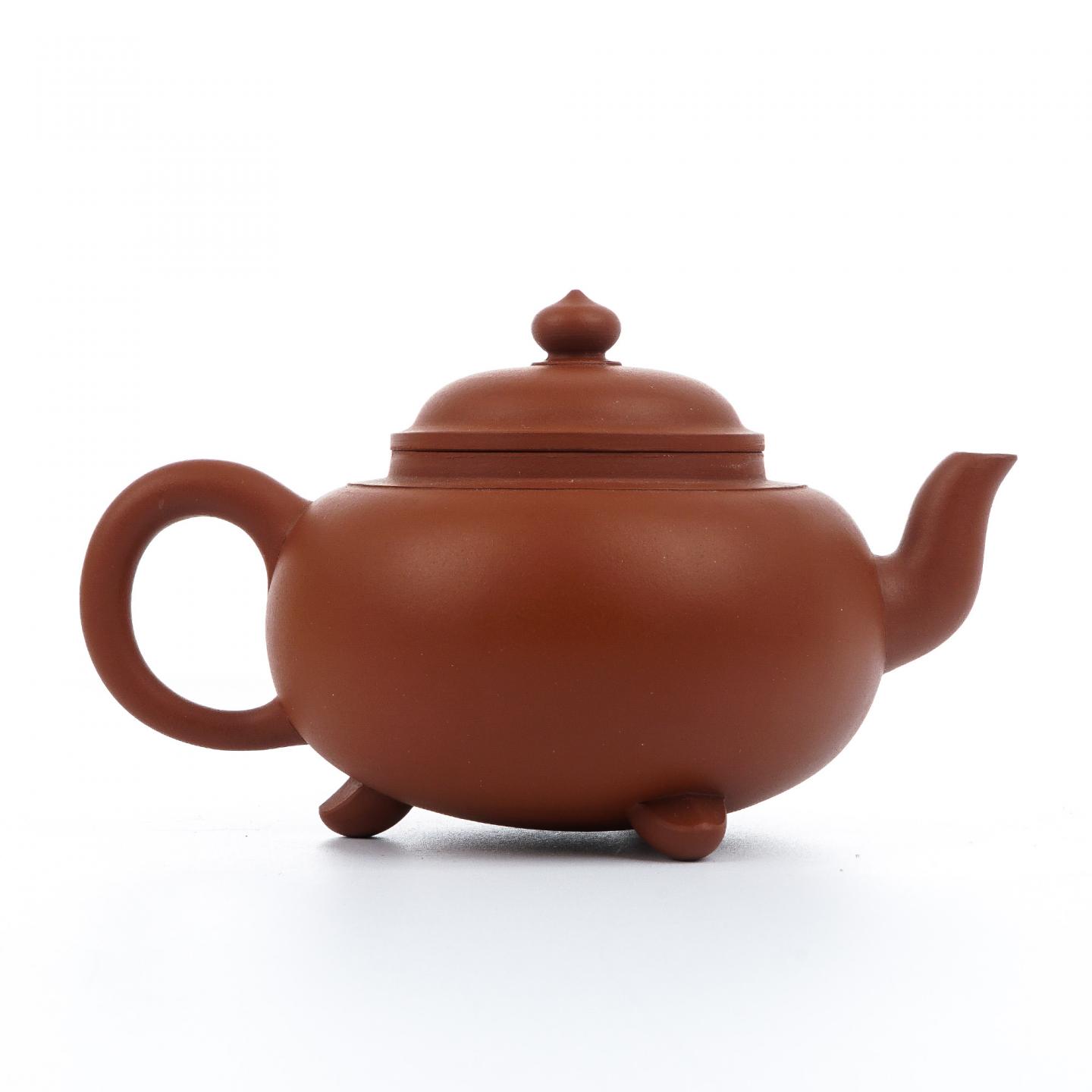 任陶渊 三足鼎炉壶 紫砂壶 约90年代 约350cc 约高93mm