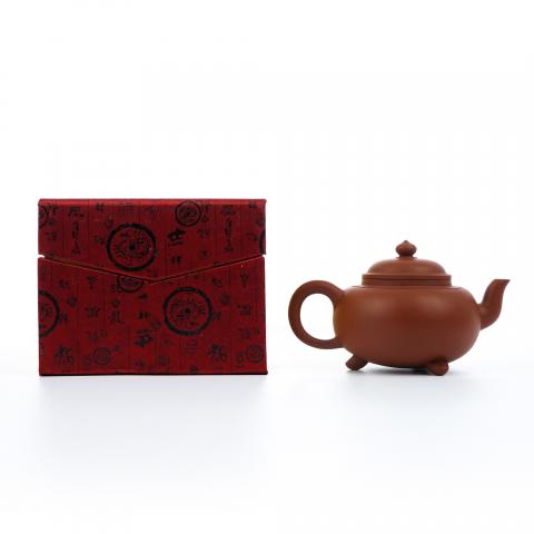 任陶渊 三足鼎炉壶 紫砂壶 约90年代 约350cc 约高93mm