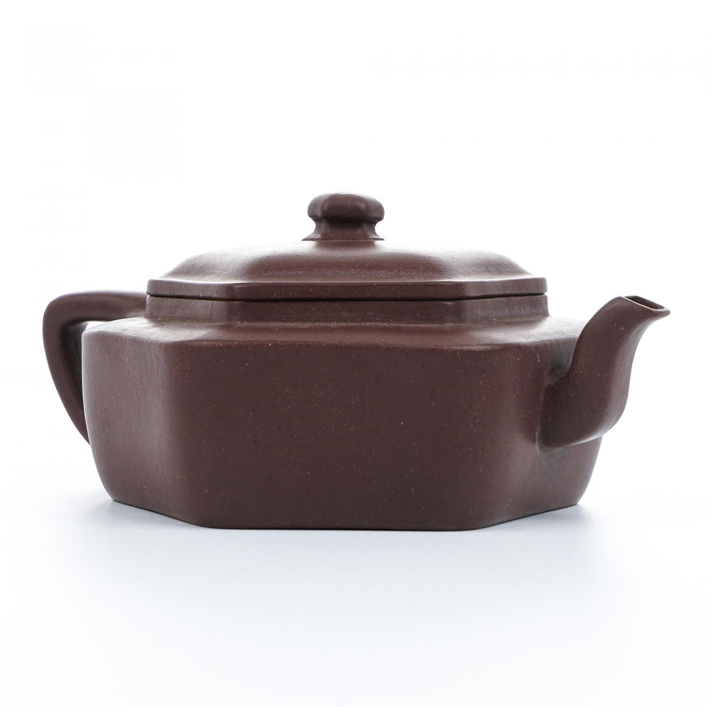 王蜀云（九瀚） 六方折肩 紫砂壶 2016年 约180cc 高约57mm