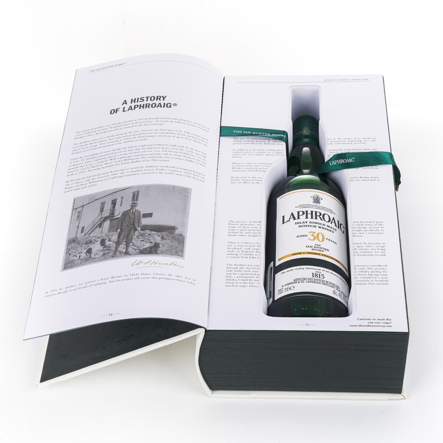 Laphroaig 拉弗格 30/33年 伊恩·亨特之书 1-3版 3支组