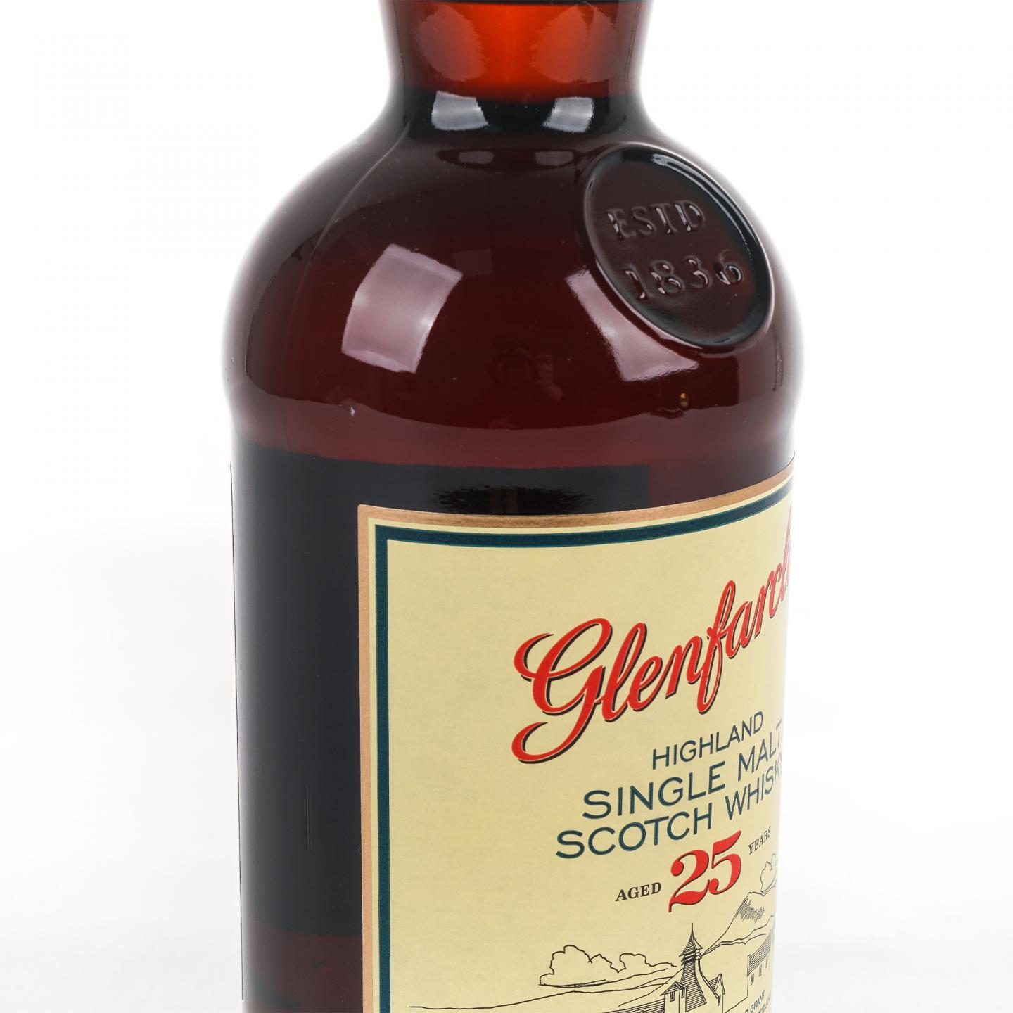 Glenfarclas 格兰花格 25年 圆筒 700ml