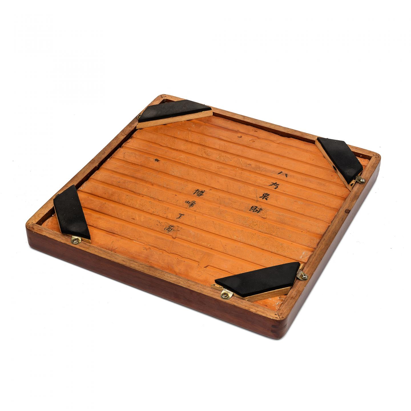 高博峰 《八方来财》 规格：33cm X 33cm X 3.5cm