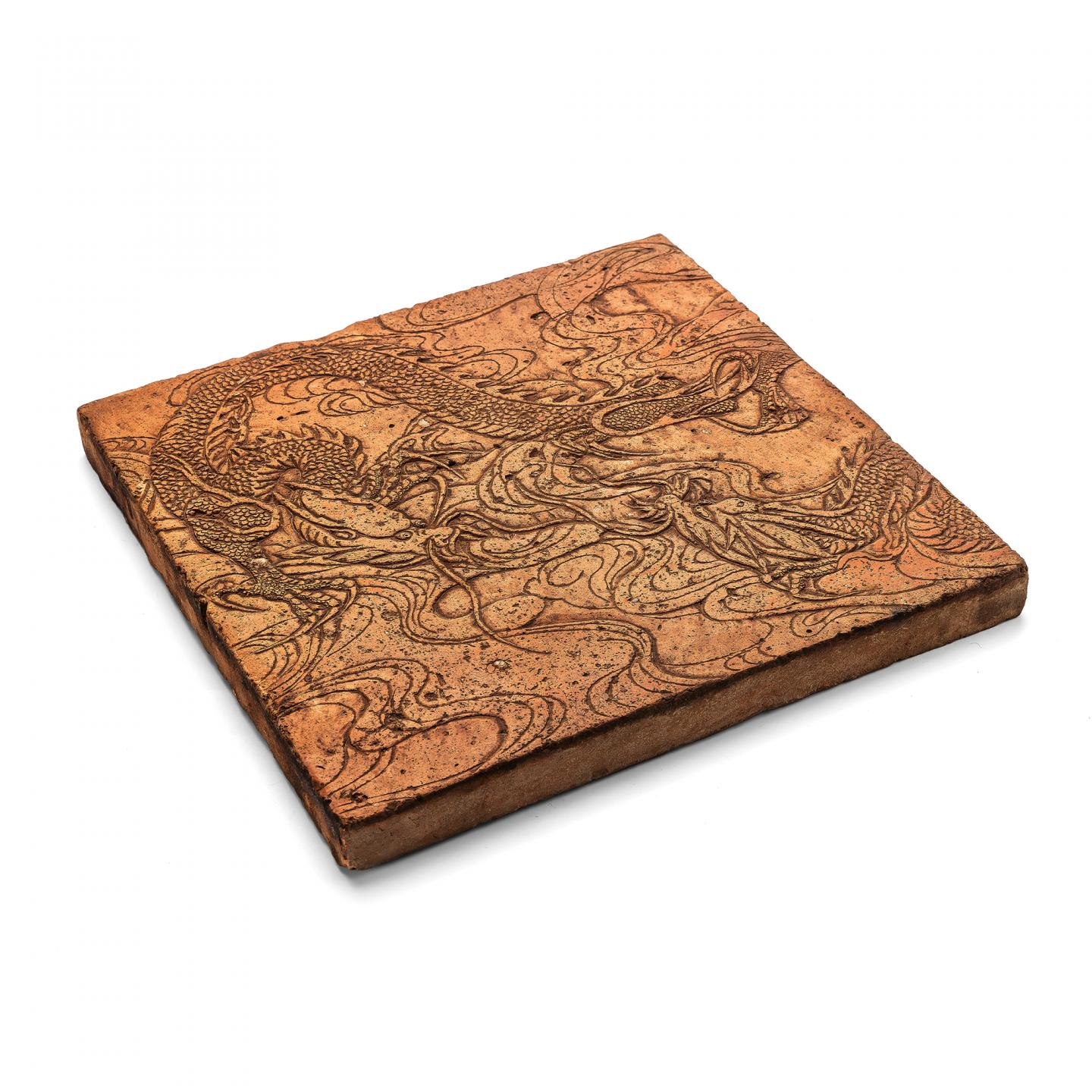 高博峰 《云龙》 规格：29.5cm X 29.5cm X 2.7cm