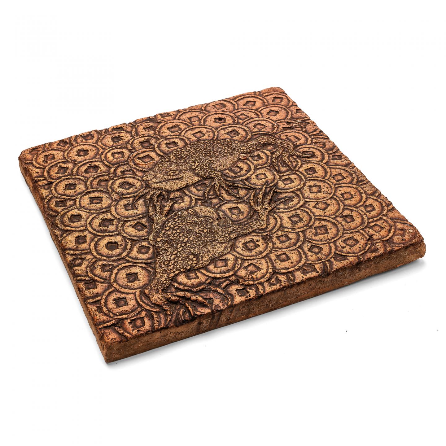 高博峰 《金蟾》 规格：30.5cm X 30.5cm X 2.2cm