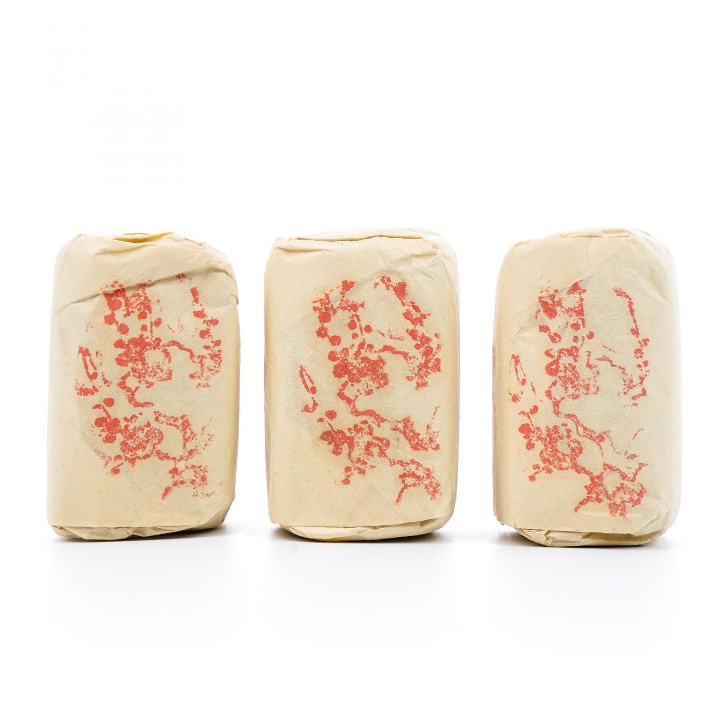 上世纪九十年代 中茶出口金记茶行 甲级武夷名枞不知春 3包*50克