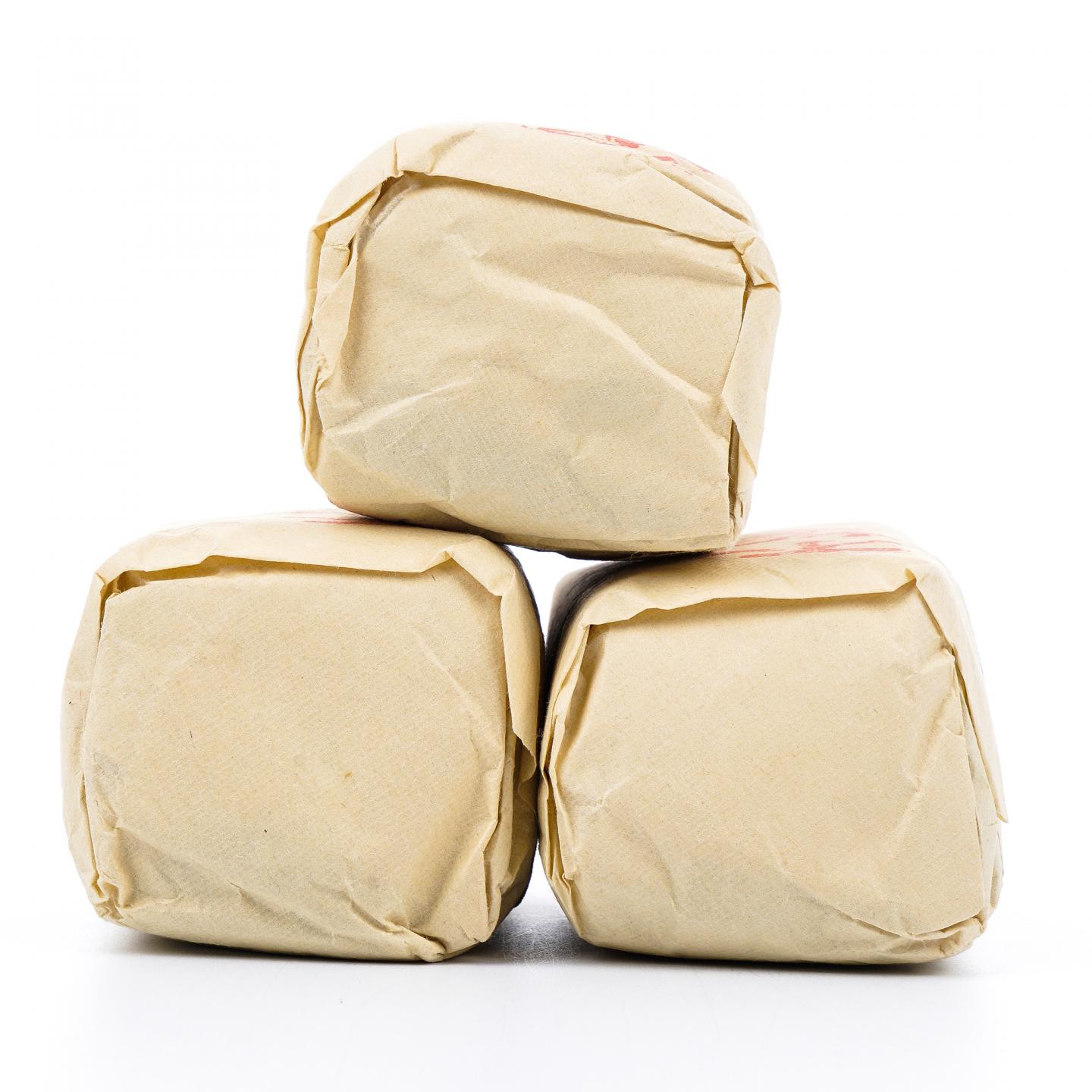 上世纪九十年代 中茶出口金记茶行 甲级武夷名枞不知春 3包*50克