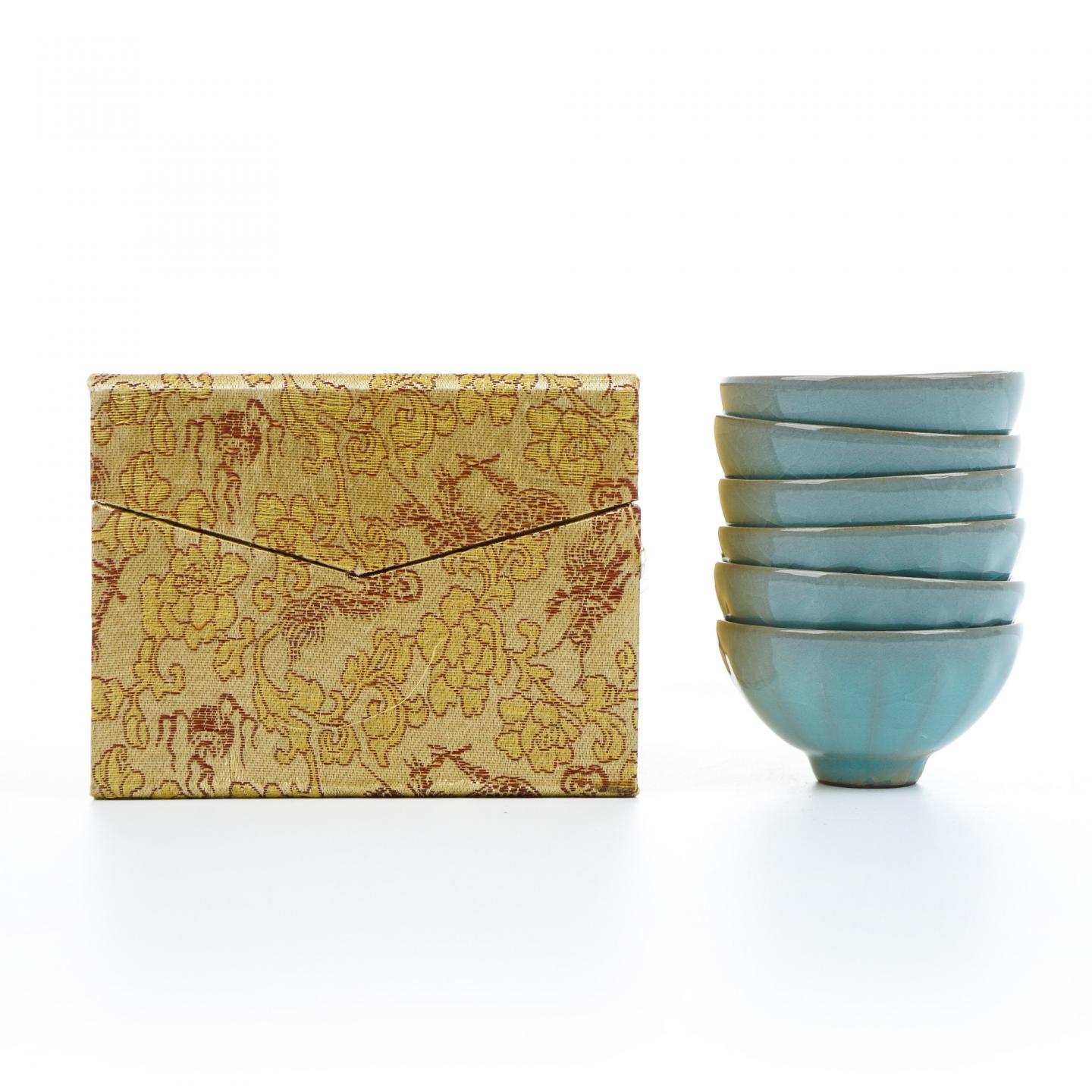 龙泉青瓷 莲花瓣杯3个 圆杯3个 约高50mm