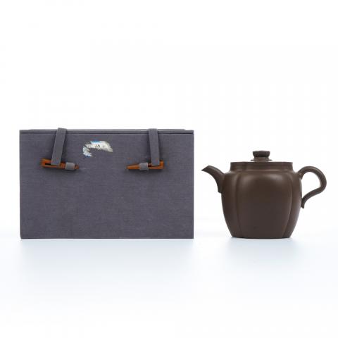 吴彦龙（九瀚） 青棠壶 紫砂壶 当代 约280cc 约高96mm