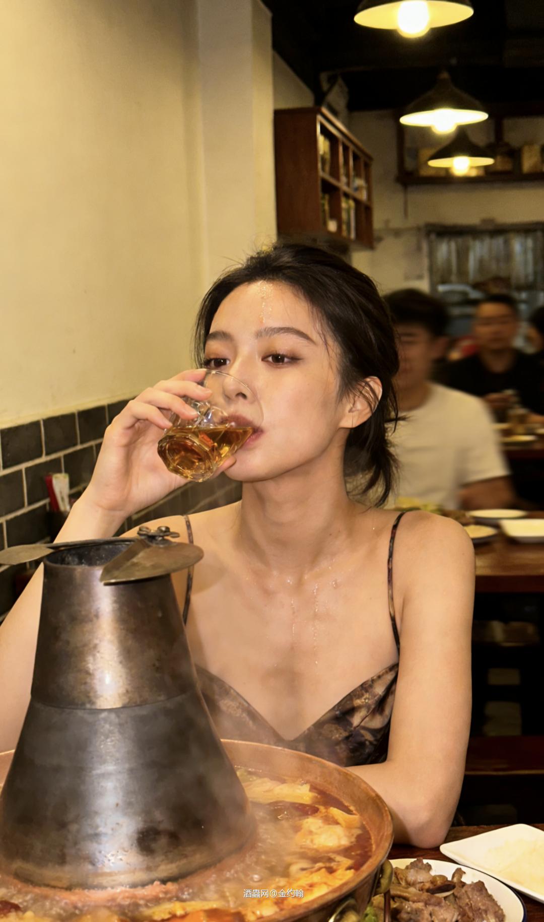 请问，吃火锅配个啥威士激好？