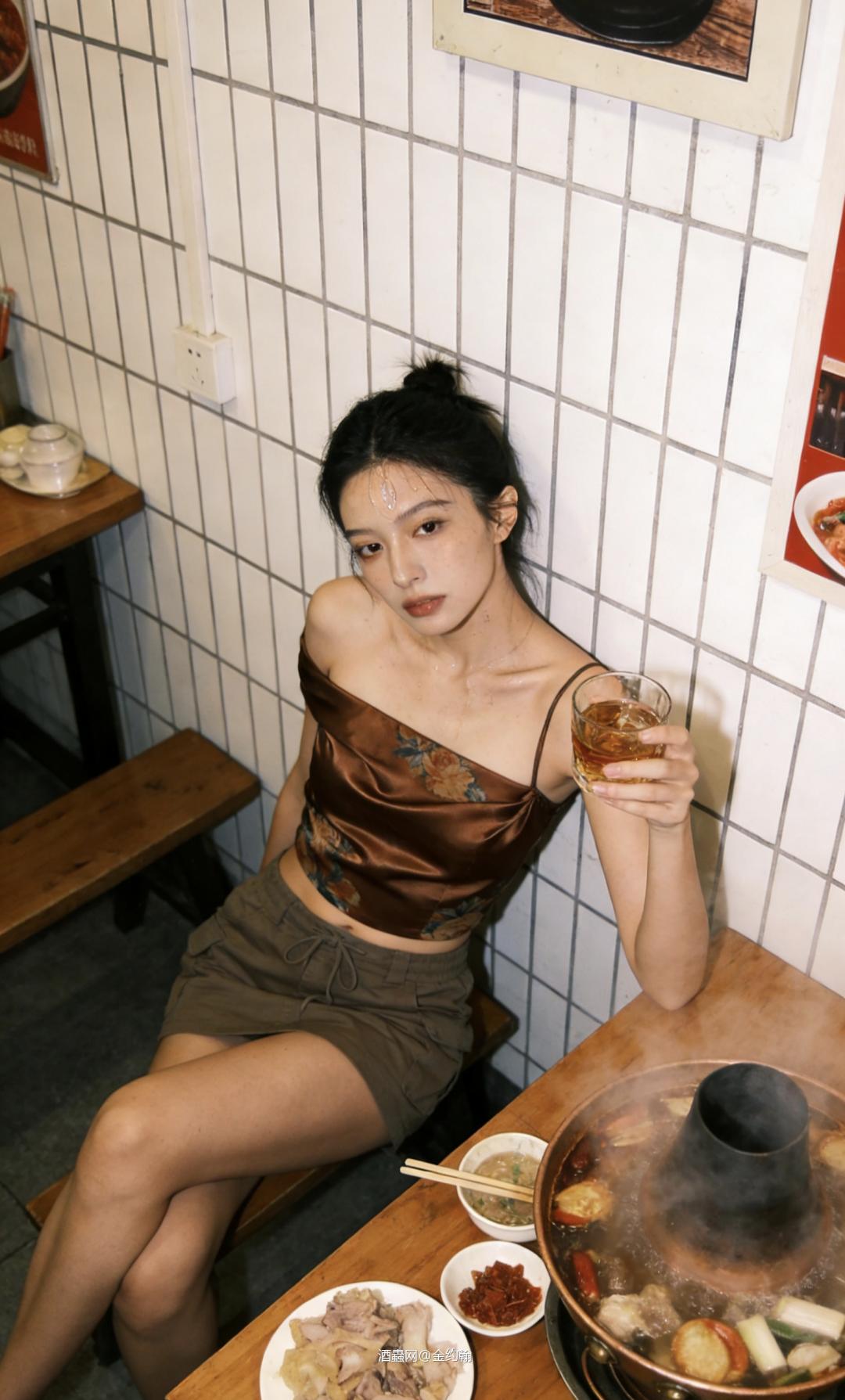 请问，吃火锅配个啥威士激好？