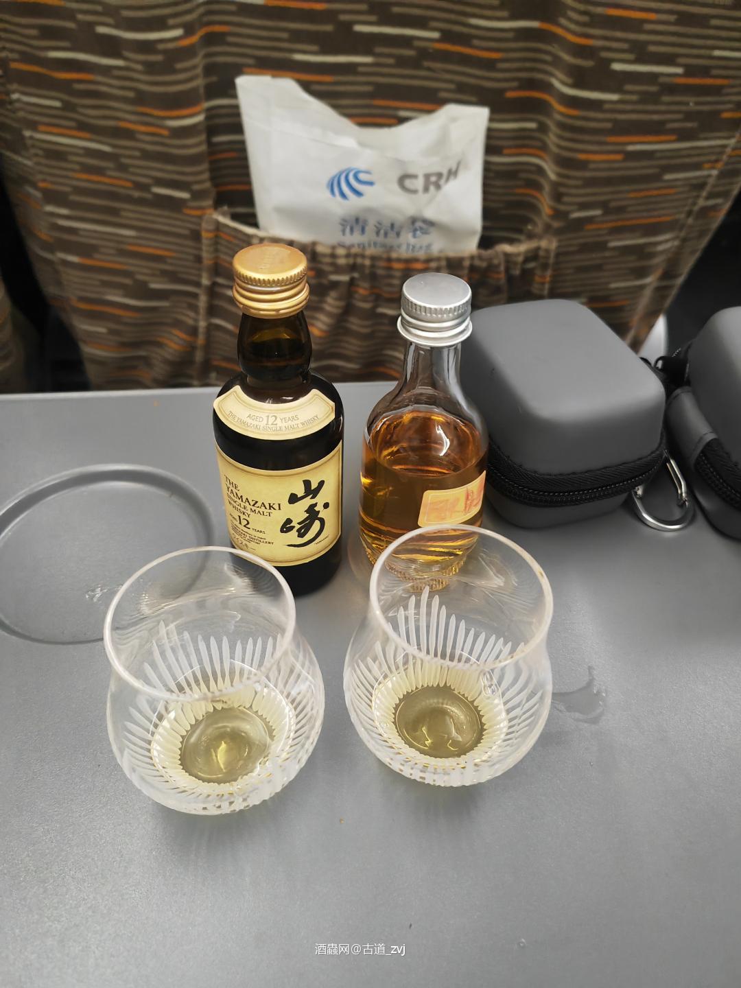 过年在火车上喝一个