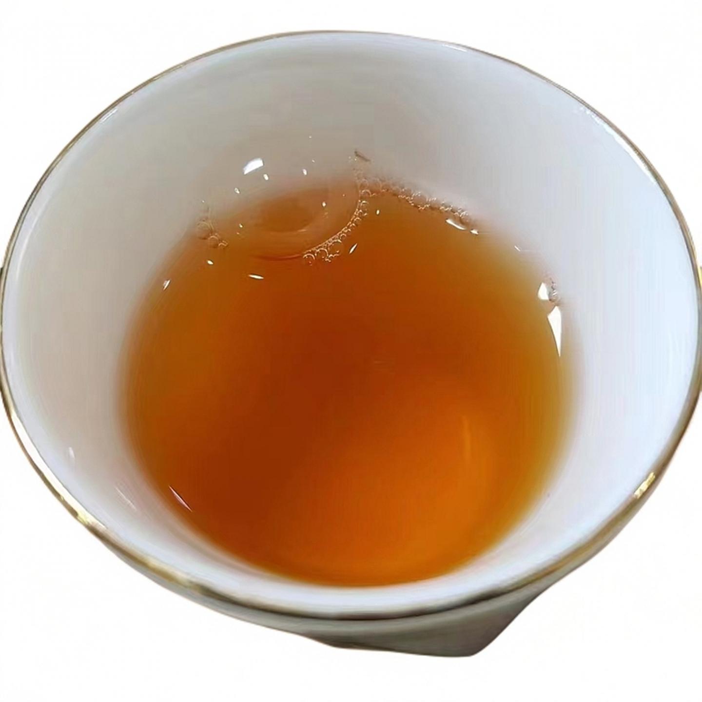 2000年 勐海茶厂出品 陆游一首诗 一饼*357克