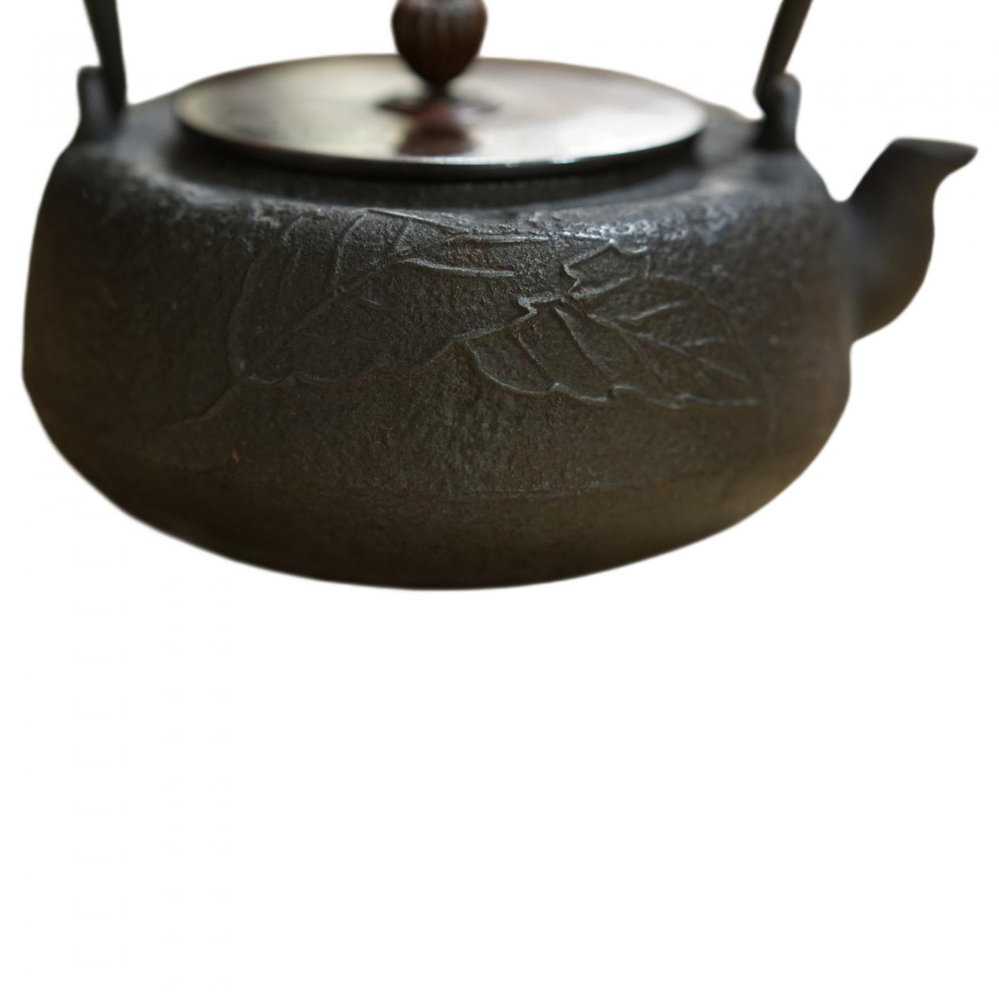 祥云堂造老铁壶 大正时期 20*15*17cm 一把