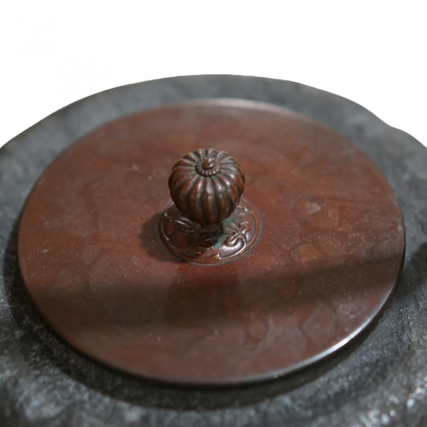 祥云堂造老铁壶 大正时期 20*15*17cm 一把