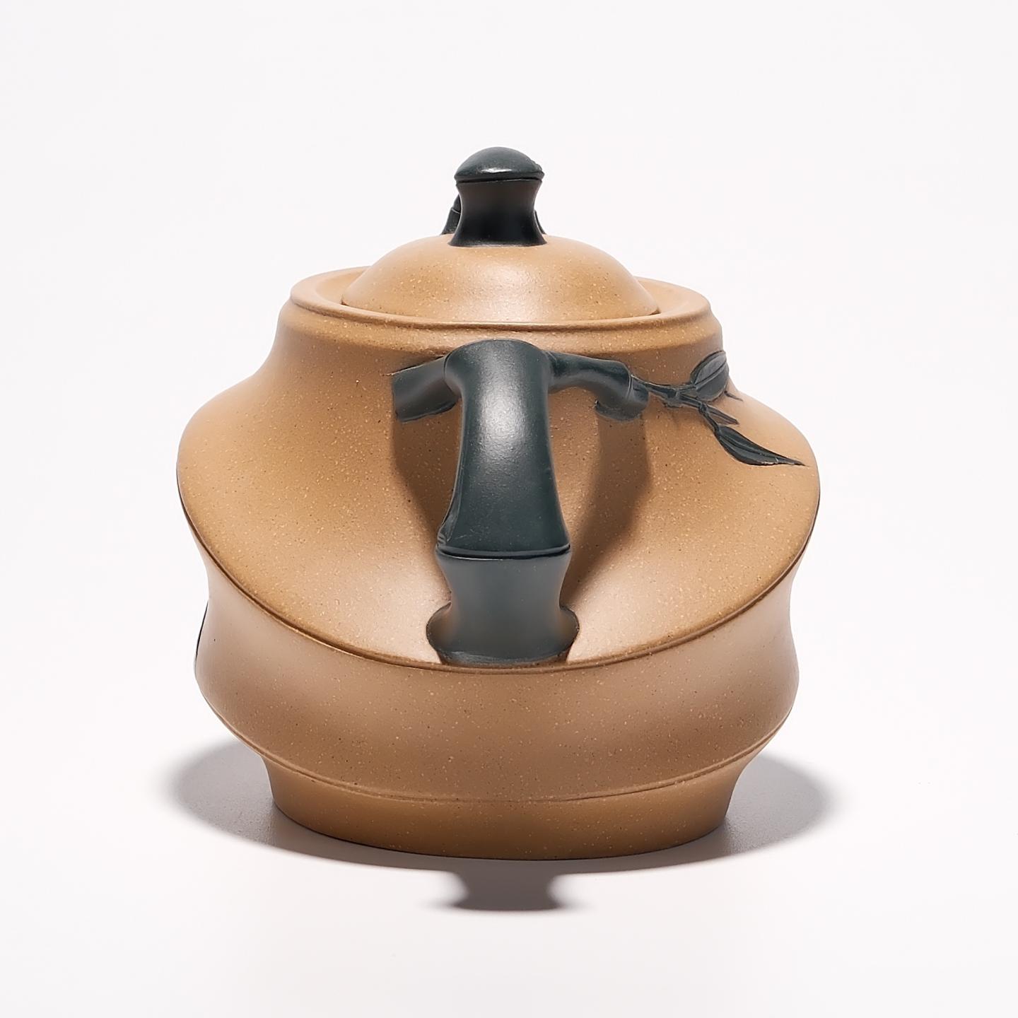 紫砂一厂张玉芳 双色帆竹壶 约90年代 约200cc 高约73mm