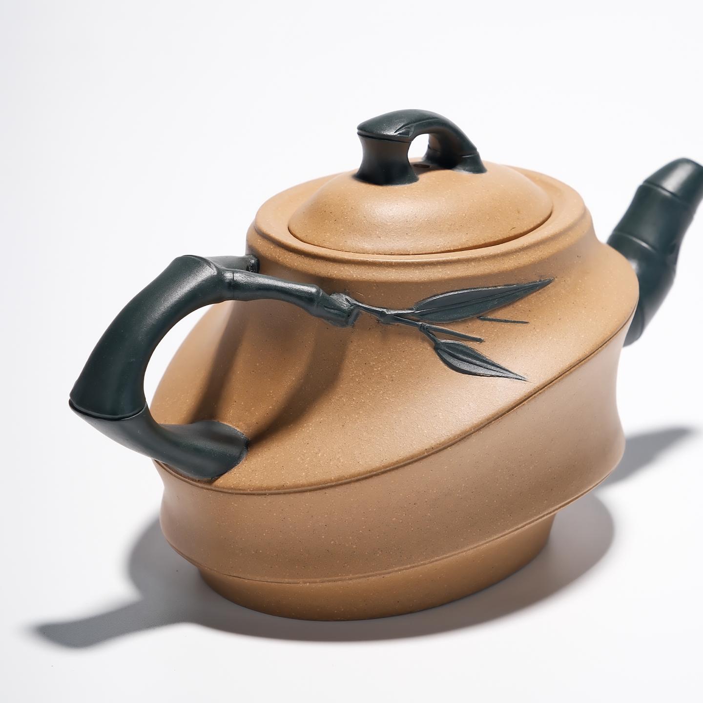 紫砂一厂张玉芳 双色帆竹壶 约90年代 约200cc 高约73mm