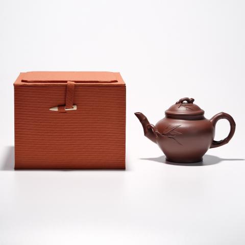 紫砂一厂实力工手 竹报春壶 约90年代 约250cc 高约93mm