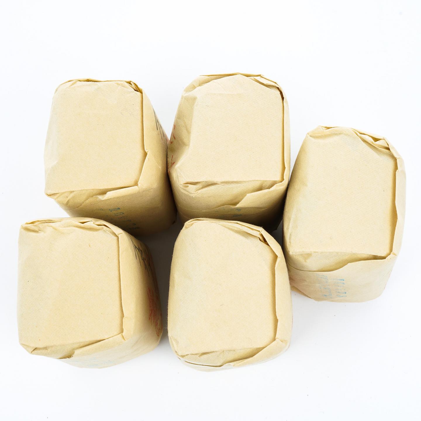 九十年代 中茶公司出口金记茶行 甲级武夷名枞不见天 5包*50克 干仓