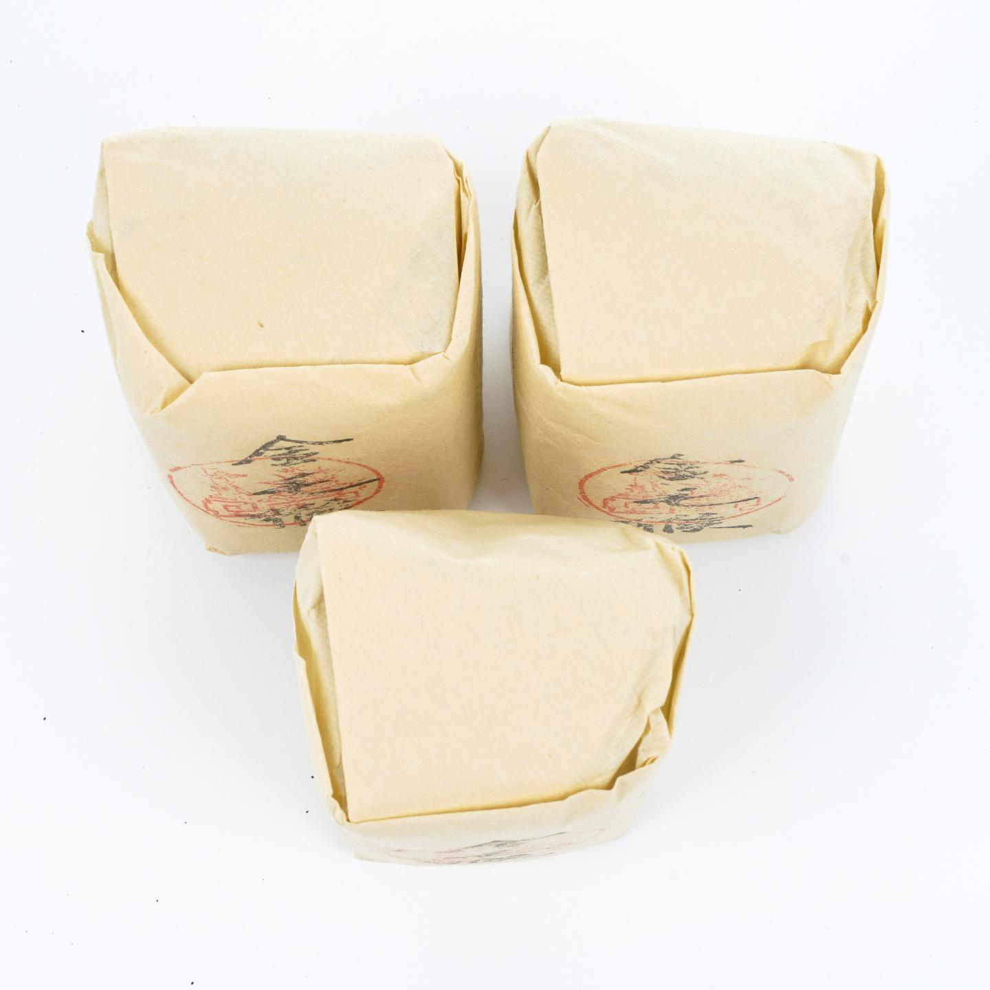 九十年代 中茶公司出口金记茶行 特级名枞金毛猴 50克*3包 干仓