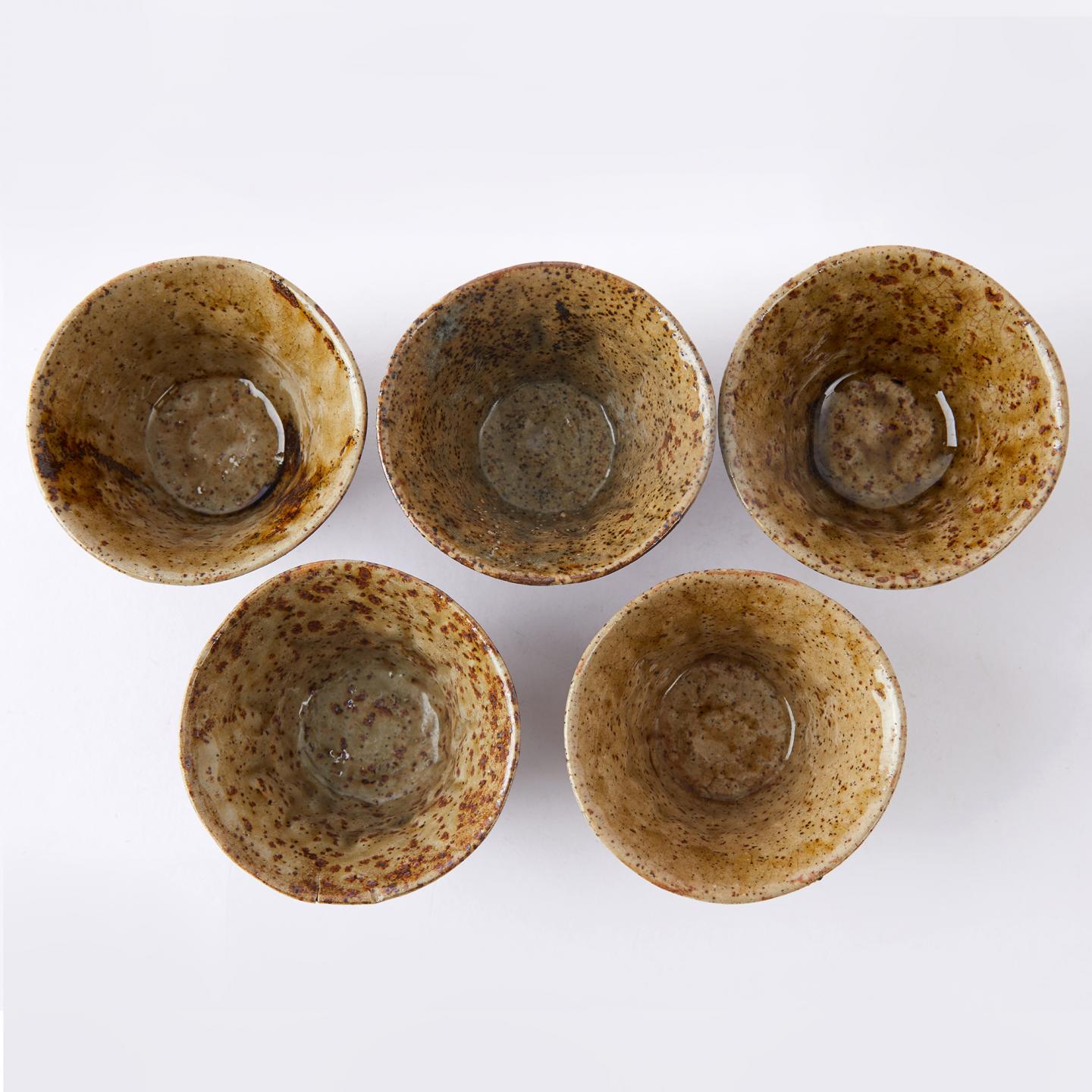 作者在铭|明治-大正时期 名家手捏铁锈釉 釉绘「江帆」品茗主人杯5客