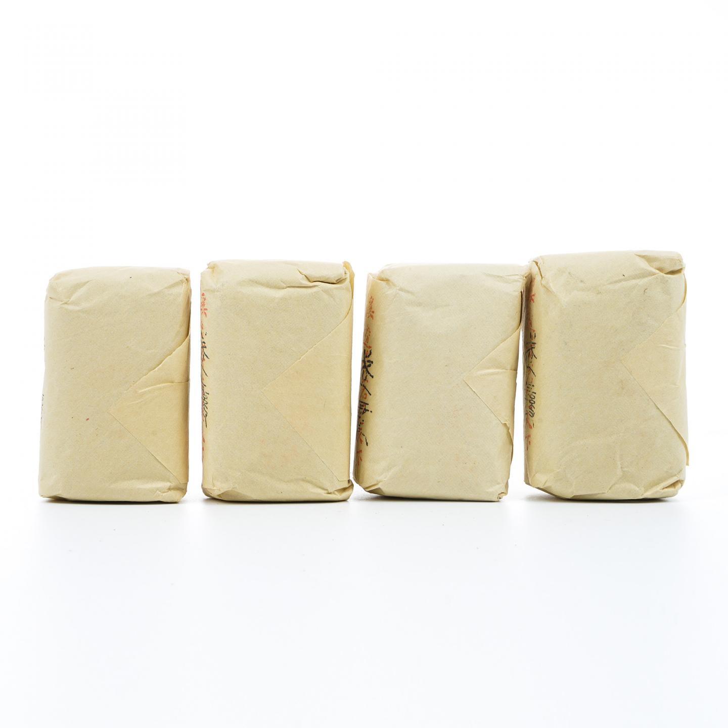 九十年代 中茶出口金记茶行 甲级武夷四大名枞半天妖 4包*50克 干仓