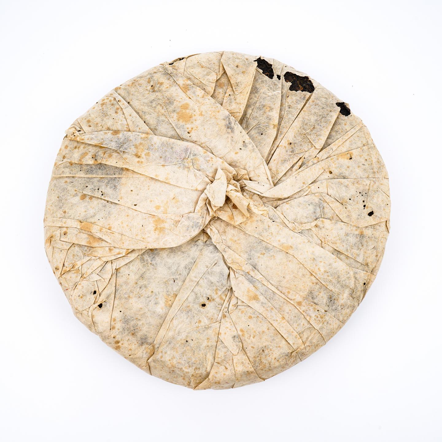 2004年 黎明勐海大叶种 约3kg大饼 干仓