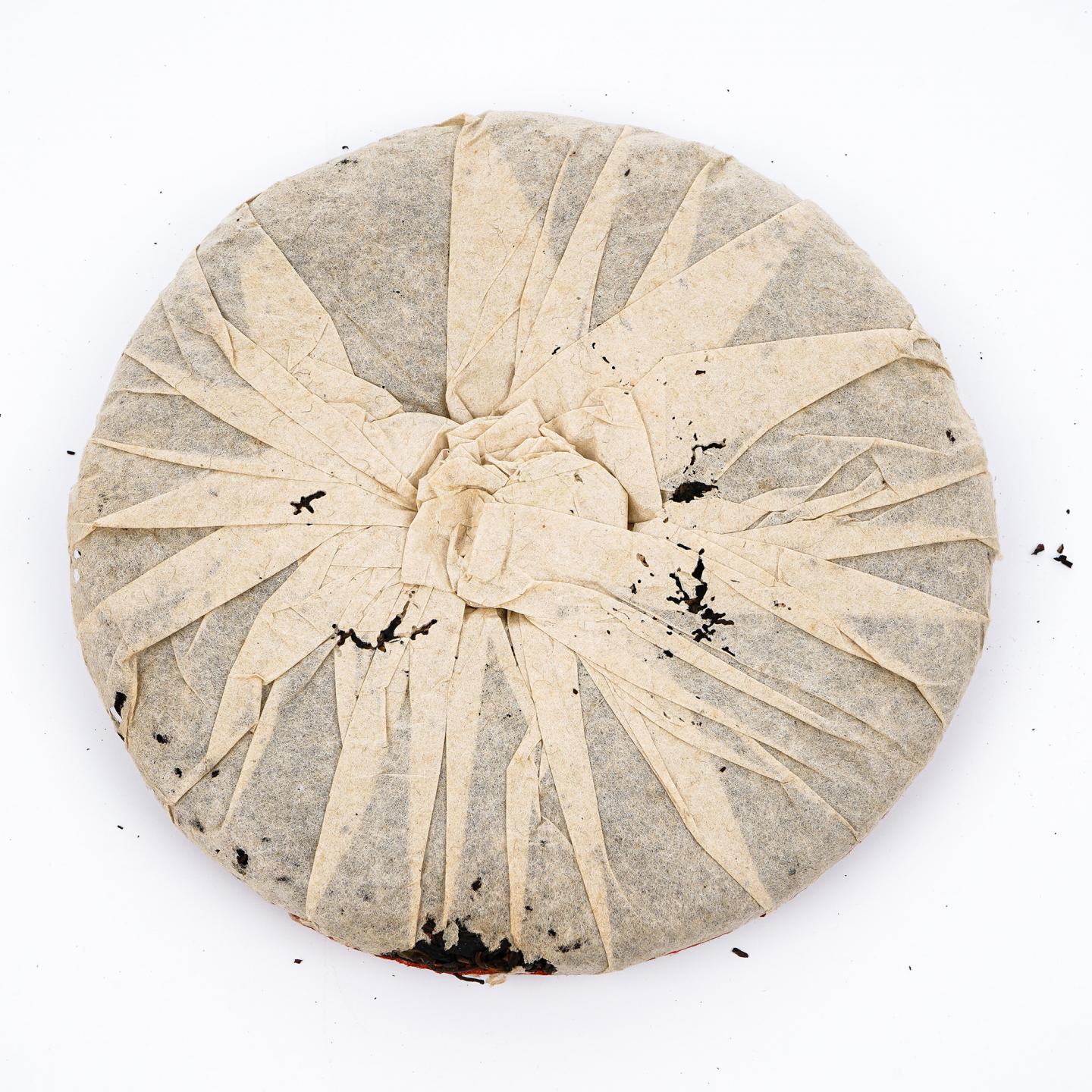 2002年 海湾老同志7548青饼 7饼 干仓