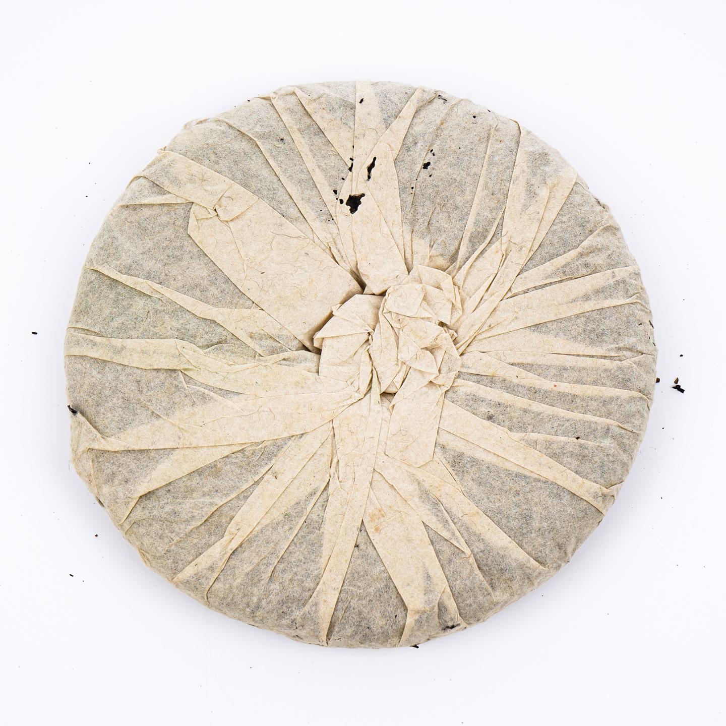 2002年 海湾老同志7548青饼 7饼 干仓