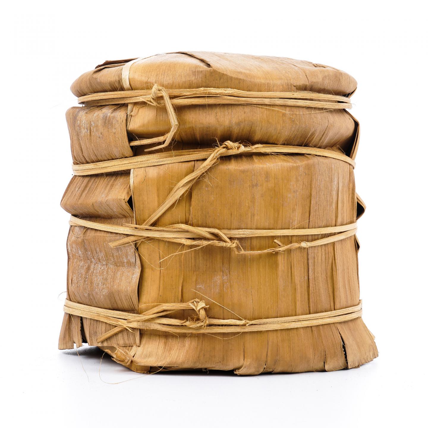 九十年代 易武古树黄片 7饼 干仓