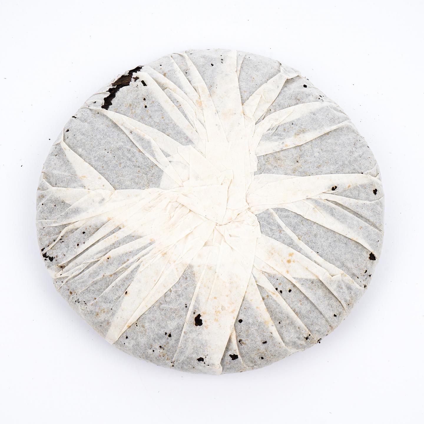 九十年代 易武古树黄片 7饼 干仓